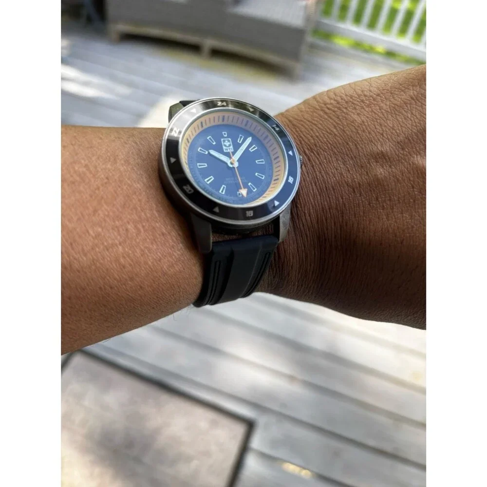 Black and Yellow Men's Sport Watch